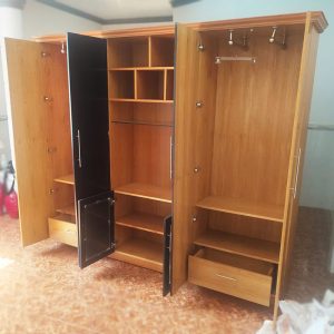 Tủ Quần Áo Gỗ Kết Hợp Kệ Tivi 2m35 Cũ