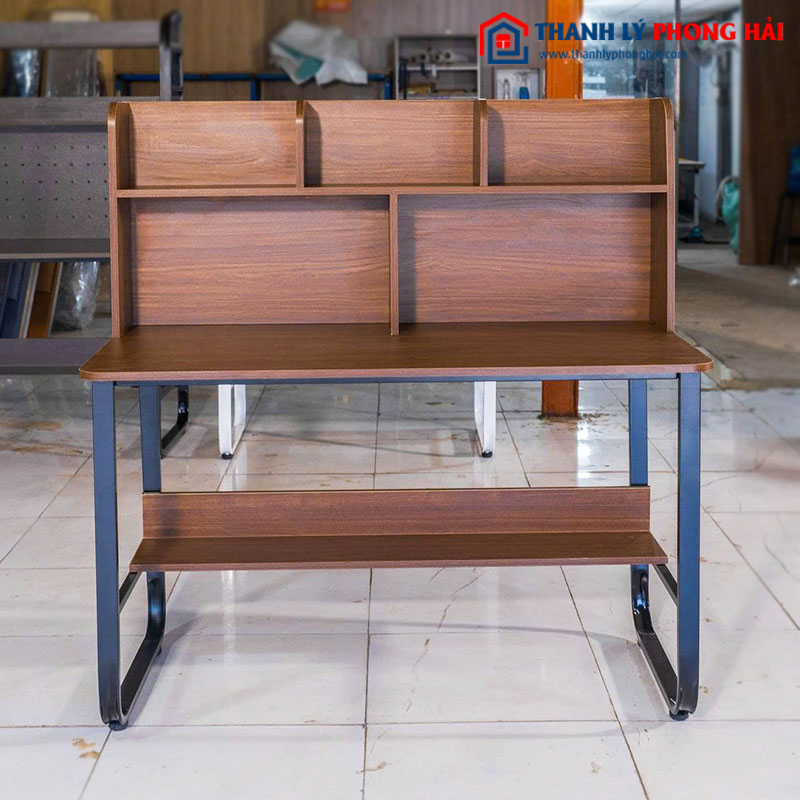 Bàn Học Chân Sắt 1m2 Liền Kệ Mới 99%