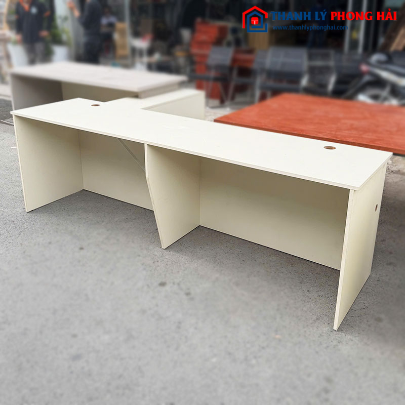 Bàn Quầy Gỗ Công Nghiệp Có Bửng 2m4 Cũ