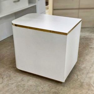 Bàn Sofa Nguyên Khối Viền Vàng Cũ