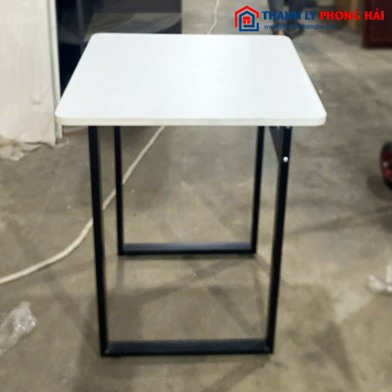 Bàn Vuông Chân Sắt Mặt Gỗ Công Nghiệp 60cm Cũ