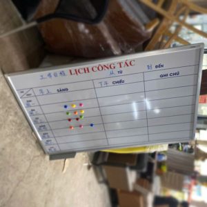 Bảng Bút Lông Có Bánh Xe Cũ