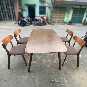 Bộ Bàn Ăn 4 Ghế Gỗ Tự Nhiên Lót Đệm Cũ