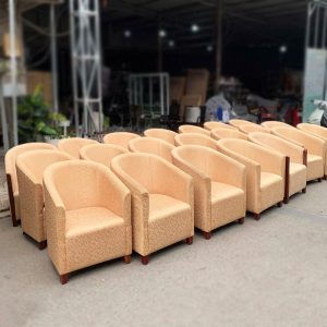 Ghế Sofa Đơn Bọc Vải Chân Gỗ Cũ