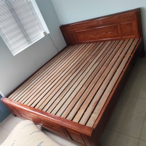 Giường Ngủ 1m8 Gỗ Tự Nhiên Dát Xương Cá Cũ