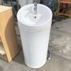 Lavabo Chân Trụ Tròn Kèm Vòi Cũ