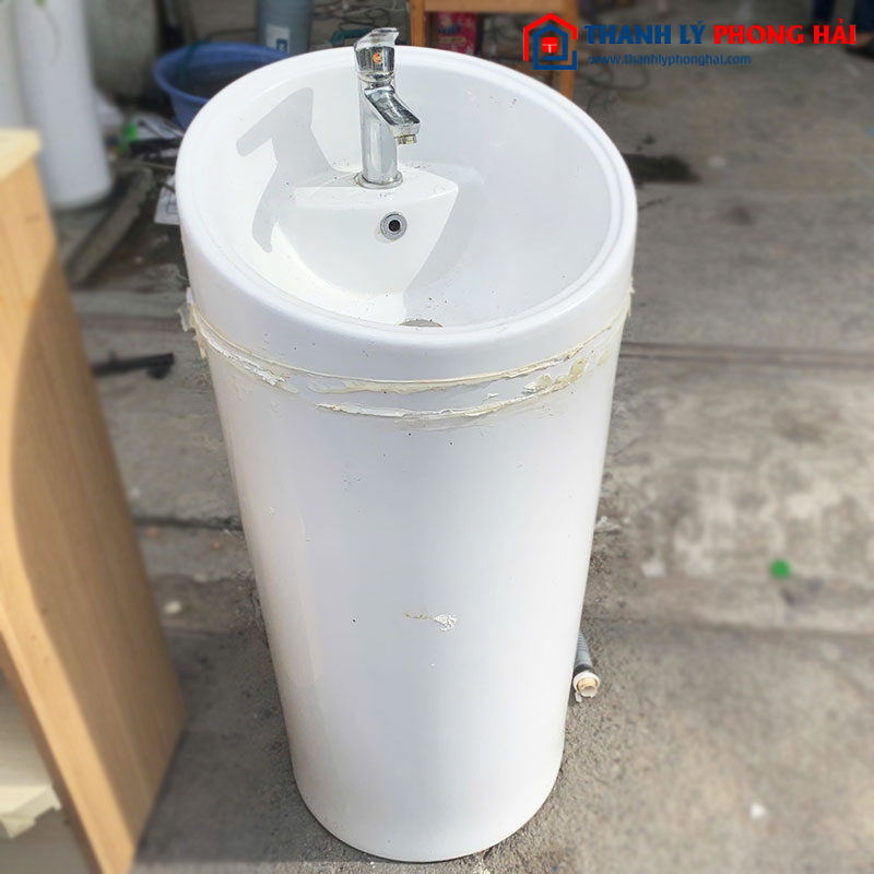 Lavabo Chân Trụ Tròn Kèm Vòi Cũ