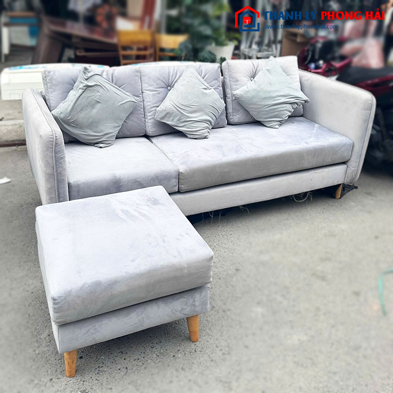 Sofa Bọc Nhung Xám Kèm Đôn Cũ
