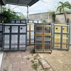 Tủ Chén Nhôm Kính Mới 99% Nhiều Ngăn Có Bánh Xe