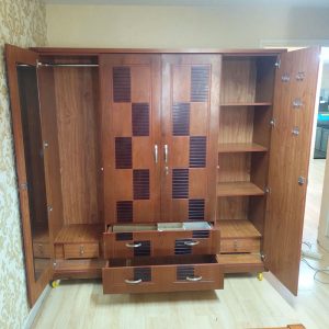 Tủ Quần Áo 4 Cánh Gỗ Họa Tiết Caro Cũ