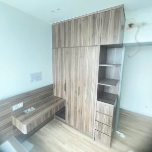 Tủ Quần Áo Âm Trần Cũ Kèm Kệ (Nhiều Kích Thước)