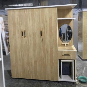 Tủ Quần Áo Nhựa 3 Cánh Mới 99% Kèm Bàn Trang Điểm