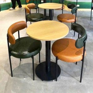 Bàn Ghế Cafe Tựa Cong Kèm Bàn Mới 99%