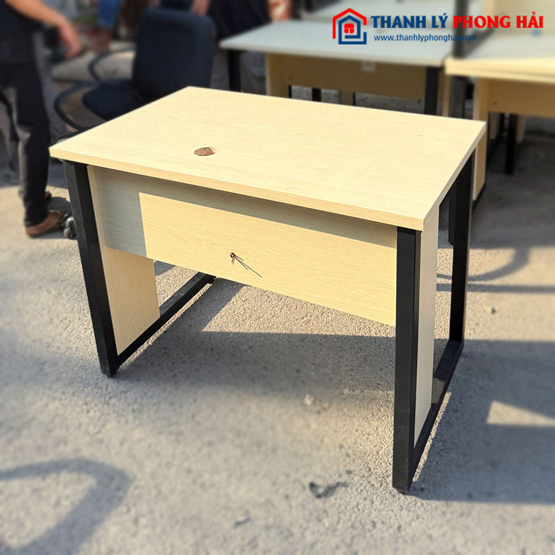 Bàn Làm Việc Công Nghiệp Chân Sắt Sơn Cũ