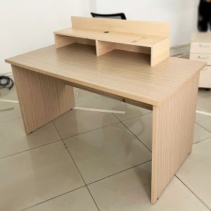 Bàn Quầy Gỗ Công Nghiệp Màu Vân Gỗ Sáng Cũ