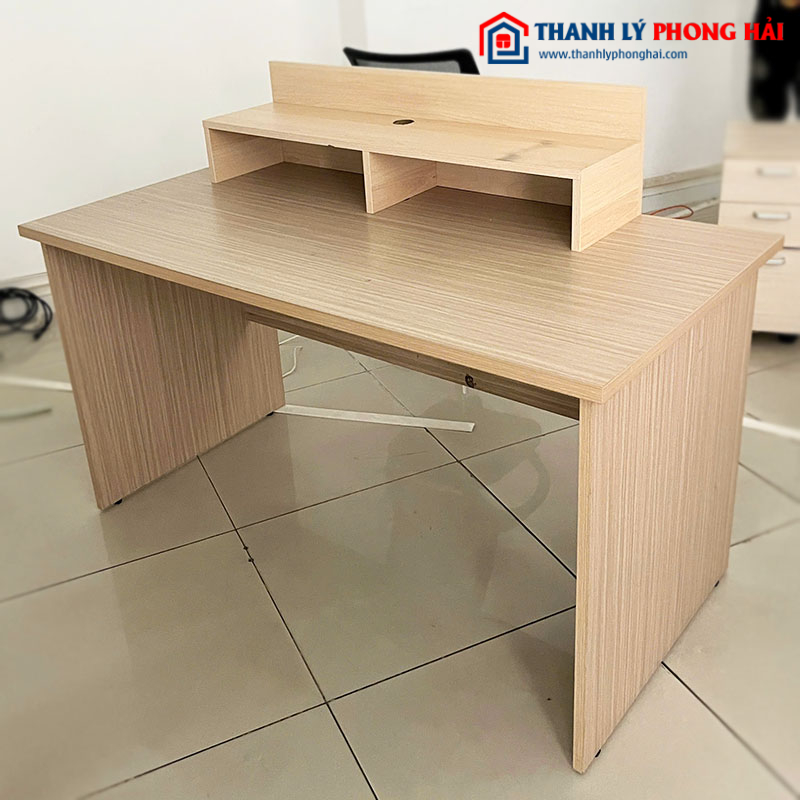Bàn Quầy Gỗ Công Nghiệp Màu Vân Gỗ Sáng Cũ