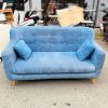 Băng Sofa Nhung Màu Xanh Kèm 2 Gối Cũ