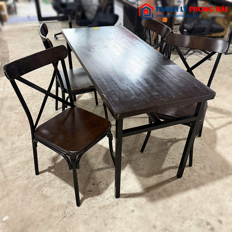 Bộ Bàn Ăn Kèm Ghế Tựa Sắt Chữ X Cũ