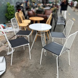 Bộ Bàn Ghế Cafe Dây Sắt Lót Đệm Mới 99%