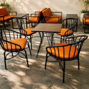 Bộ Bàn Ghế Cafe Khung Sắt Lưng Ôm Mới 99%