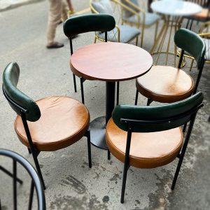 Bộ Bàn Ghế Cafe Tựa Cong Bọc Da Mới 99%
