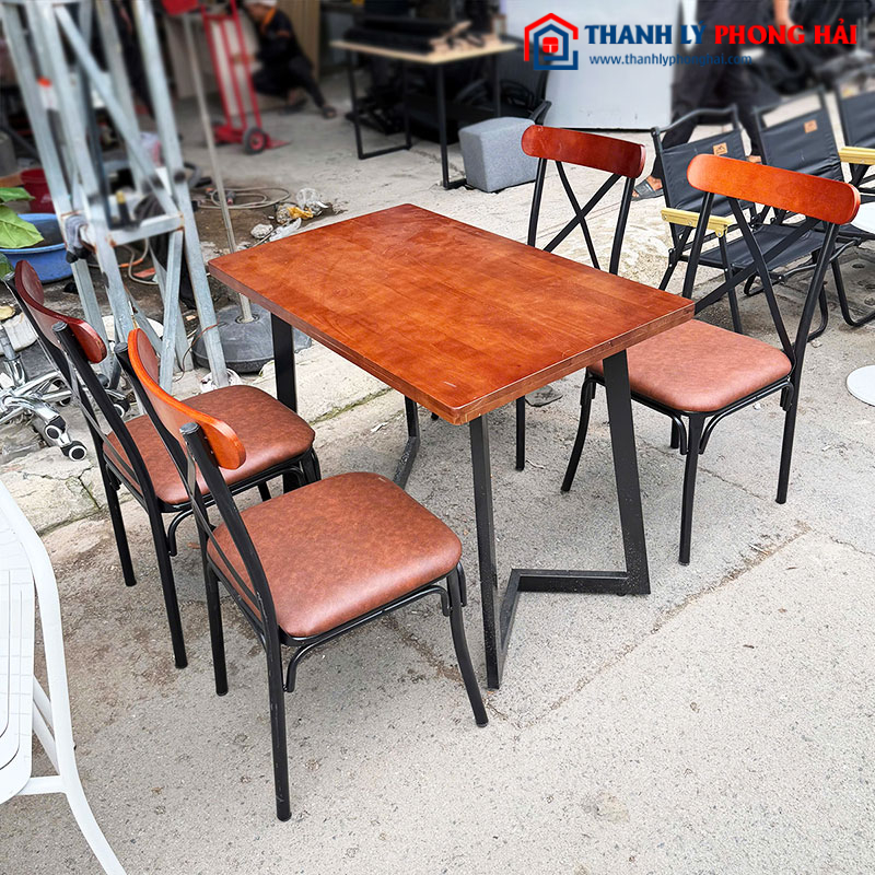 Bộ Bàn Mặt Gỗ Chân Sắt Ghế Lưng Chữ X Mới 99%