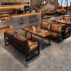 Bộ Sofa Cafe 2 Ghế Đôi Bọc Da Kèm Bàn Mặt Gỗ Mới 99%