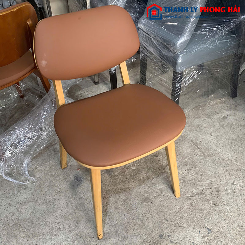 Ghế Cafe Chân Gỗ Lót Đệm Da Cũ