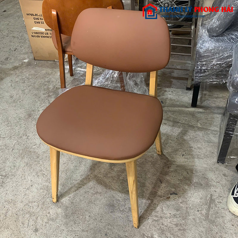 Ghế Cafe Chân Gỗ Lót Đệm Da Cũ