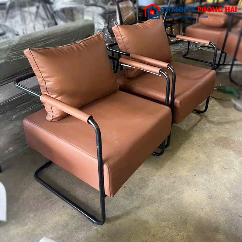 Ghế Sofa Đơn Nệm Vuông Khung Sắt Mới 99%