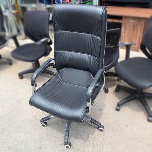 Ghế Trưởng Phòng Bọc Da Tay Ốp Nhựa Lưng Cao Cũ