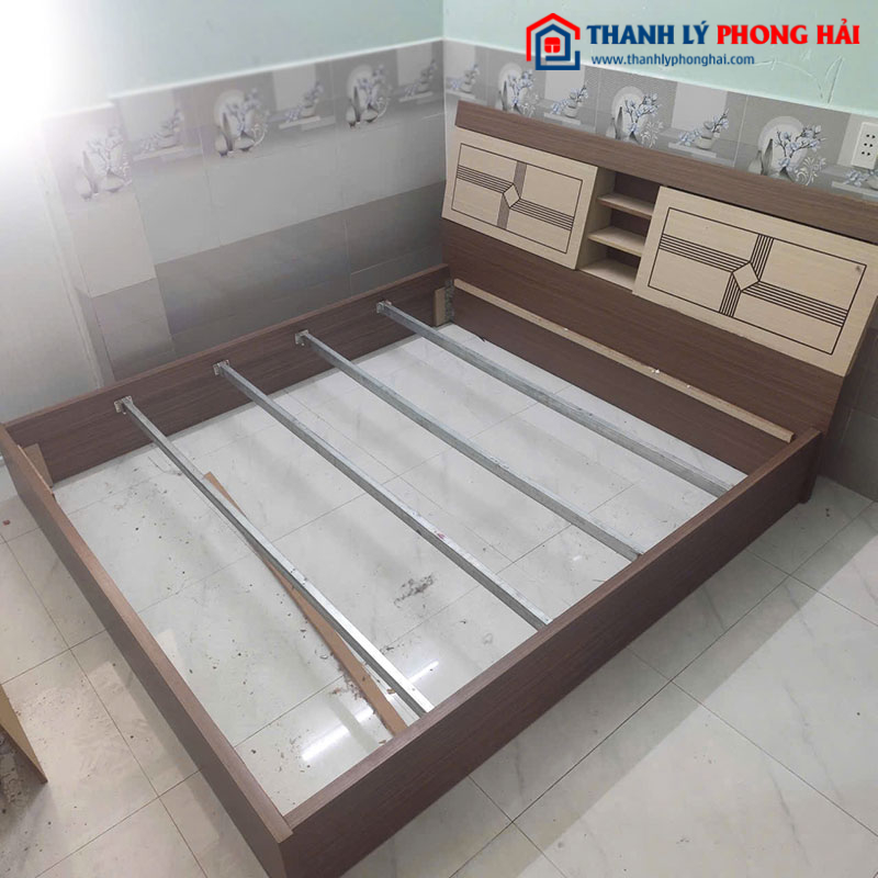 Giường Ngủ Có Hộc Đầu Giường 1m8 Cũ