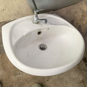 Lavabo Sứ American Standard Có Vòi Cũ