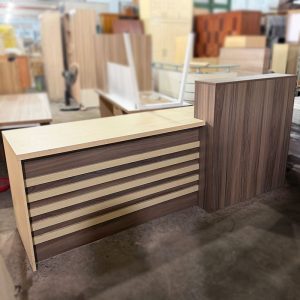 Quầy Lễ Tân Gỗ Công Nghiệp 4 Ngăn Kéo Cũ