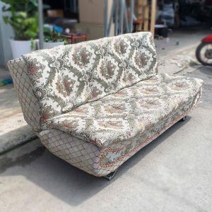 Sofa Bed Vintage Bọc Vải Thêu Cũ