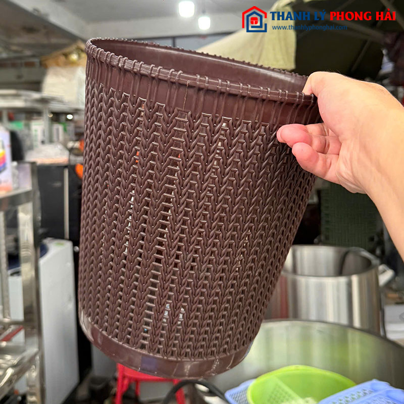 Sọt Rác Nhựa Lưới Màu Nâu Cũ