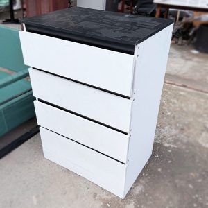 Tủ Áo 4 Ngăn Kéo Phối Màu Trắng Đen Cũ