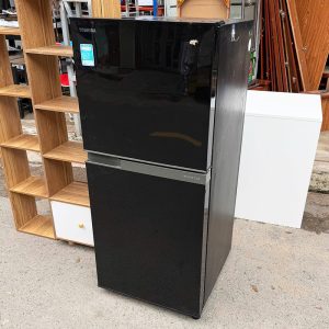 Tủ Lạnh Toshiba GR-B22VU 2 Cánh Cũ