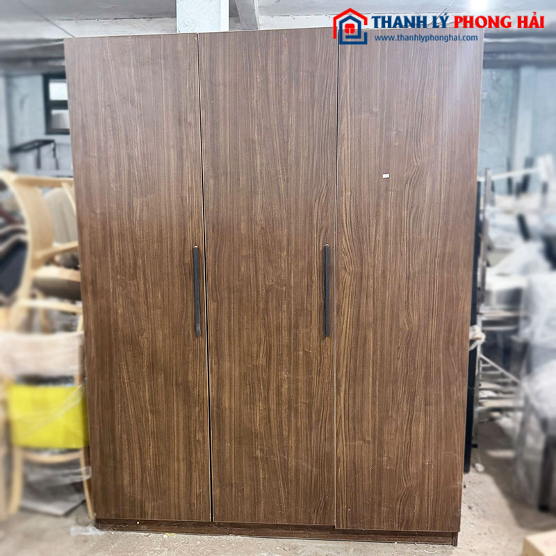 Tủ Quần Áo Gỗ 1m5 Màu Vân Nâu Mới 99%