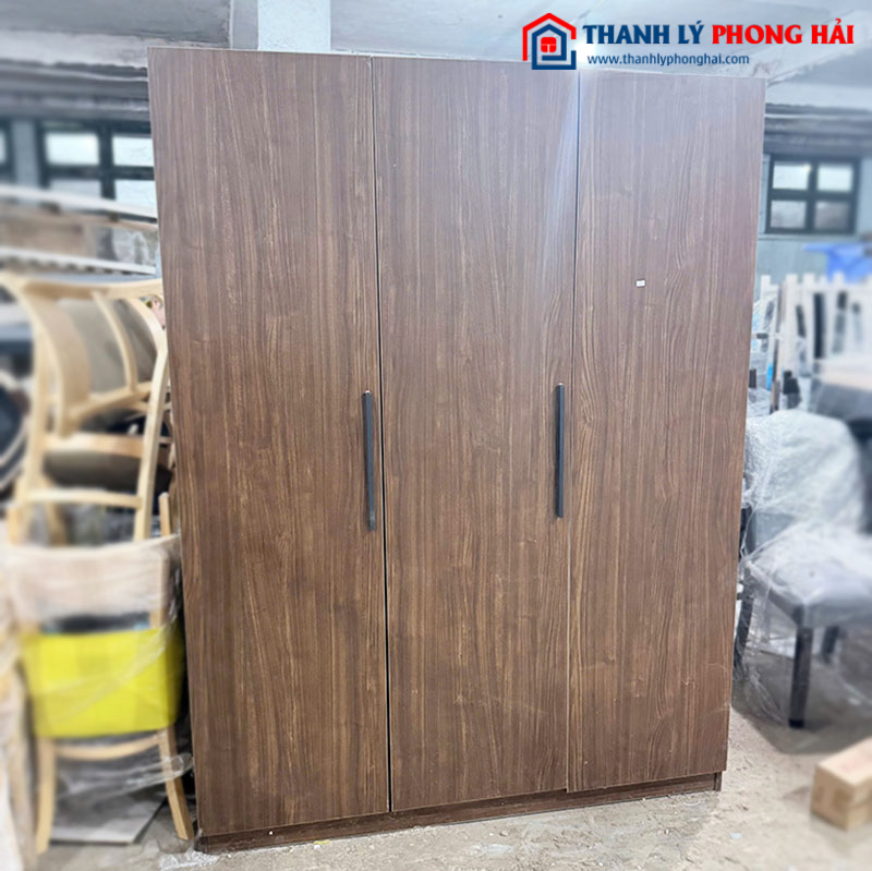 Tủ Quần Áo Gỗ 1m5 Màu Vân Nâu Mới 99%